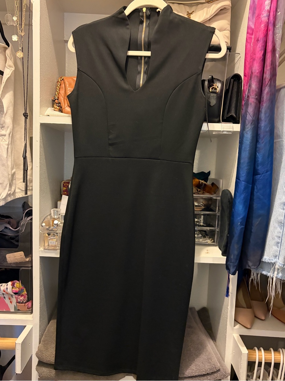 Boutique Black Sleeveless Midi Sheath Dress